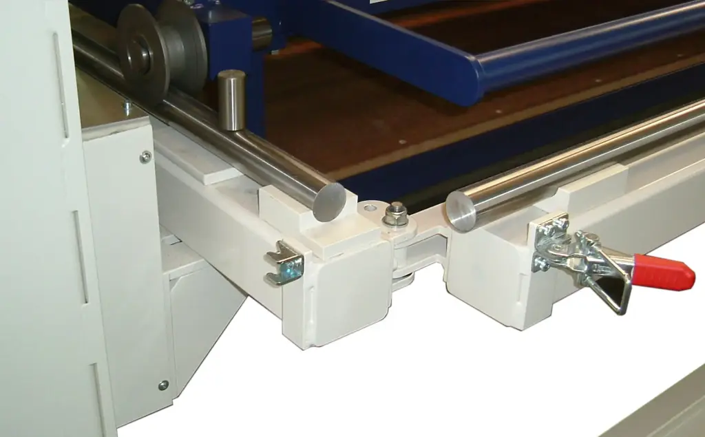 4-M2S97-Zweiband-einklappbare-Tischfuehrung-4.webp